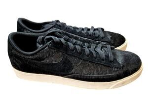 Nike  7.5 Women's Black Athletic Sneakers Tennis Shoes 7 1/2